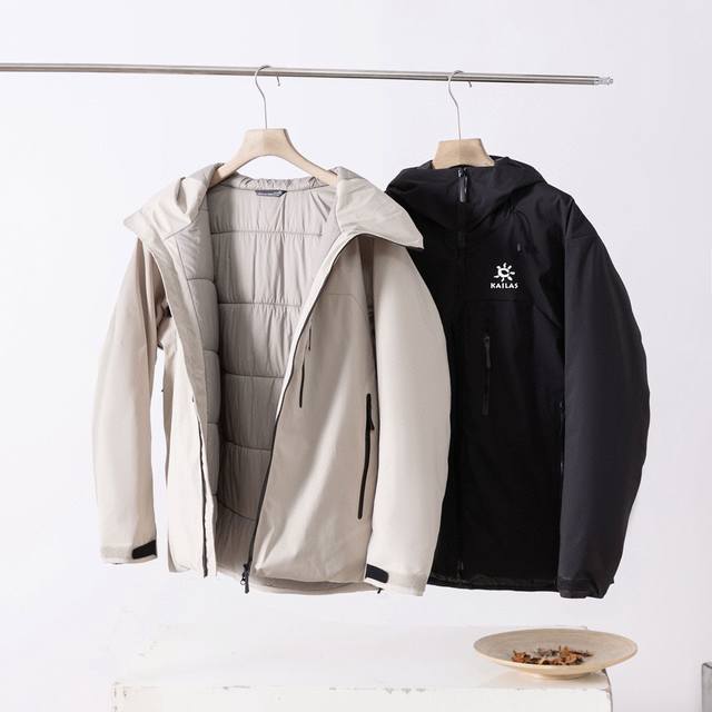 降价福利供 凯乐石官网好同款户外轻量化羽绒棉服：专业户外的时尚之选 在户外探险的世界里，一件优质的棉服如同忠诚的伙伴，为您抵御严寒，陪伴您探索自然的奥秘。今天，