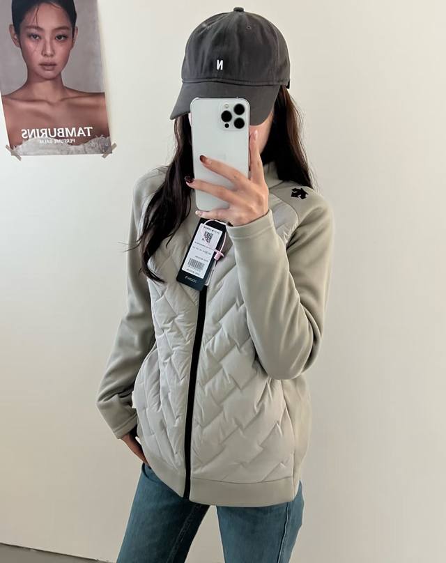 独家爆款羽绒服 供 迪桑特轻量拼接羽绒服 Ds 迪桑特25秋冬新款！90%新国标白鸭绒！情侣款！时尚休闲百搭拼接立领羽绒服！掌柜力荐！独家发售！太赞啦！全新升A