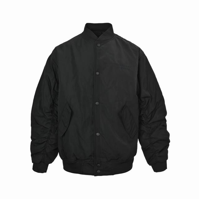 Balenciaga 巴黎世家 双B前后刺绣棒球飞行棉服夹克 轻奢主义 男女日常通勤穿搭必备单品 正确版本 欢迎对比 详细特征 采用定制锦纶100%消光尼龙面料