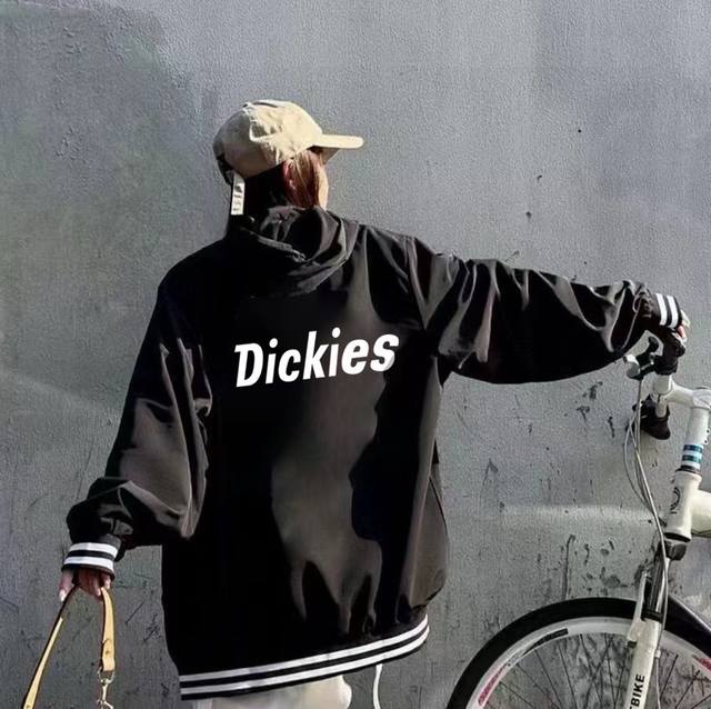 Dickies迪克斯大标秋季新品创意Logo宽松夹克棒球服外套 官网发售｜超强版型｜男女同款 精选垂感一流复合双层南韩丝高级面料 手感超棒 丝滑垂坠 质感高级一
