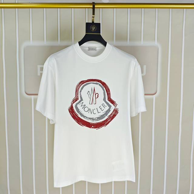 M*Ncler 蒙口2025春夏新款原单男士圆领短袖T恤 专柜同步售卖 高端品质 高版本 Os版型阔版 爆款印胶印花字母Logo袖上绣花标设计 定制进口双股10