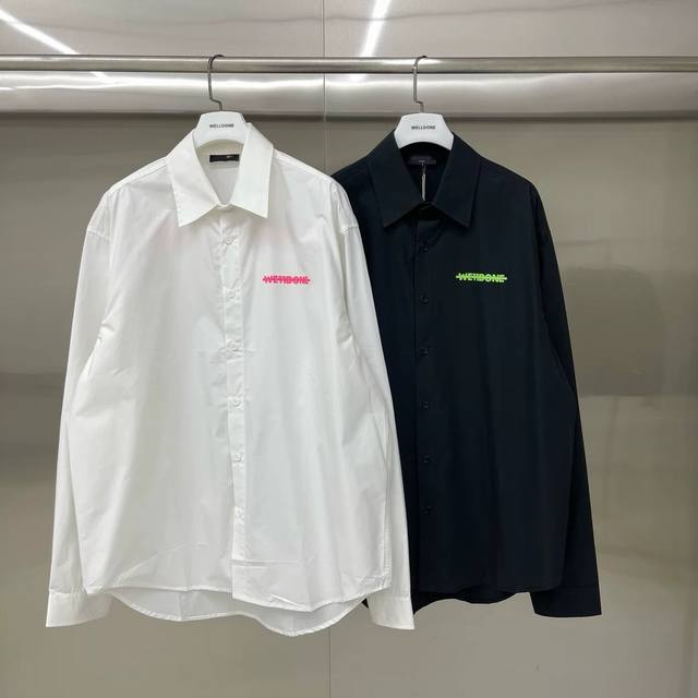 We11Done 划线字母 衬衫长袖外套宽松休闲情侣款 面料：原版定制 %全棉面料 工艺：超级重工，区分普通市面低版本工艺，上手体验满满质感！印花绝对是分辨高低