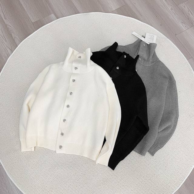 Cleanfit“永生花”北极绒高领纽扣休闲宽松开衫情侣毛衣外套 货号9200 颜色 黑色 灰色 白色 尺码 S M L Xl 材质 50%人棉 28%聚酯纤维