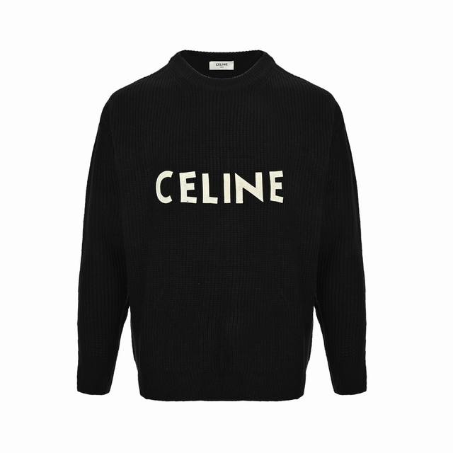 Celine 赛琳 21Fw 贴布字母Logo圆领毛衣 采用定织白绒 55羊毛，45小白棉。面料混合搭配织出，成衣效果版型立体不易变型 胸前贴布面料采用真鹿绒皮