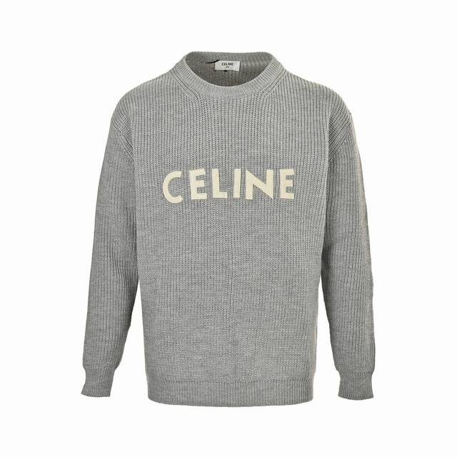 Celine 赛琳 21Fw 贴布字母Logo圆领毛衣 采用定织白绒 55羊毛，45小白棉。面料混合搭配织出，成衣效果版型立体不易变型 胸前贴布面料采用真鹿绒皮