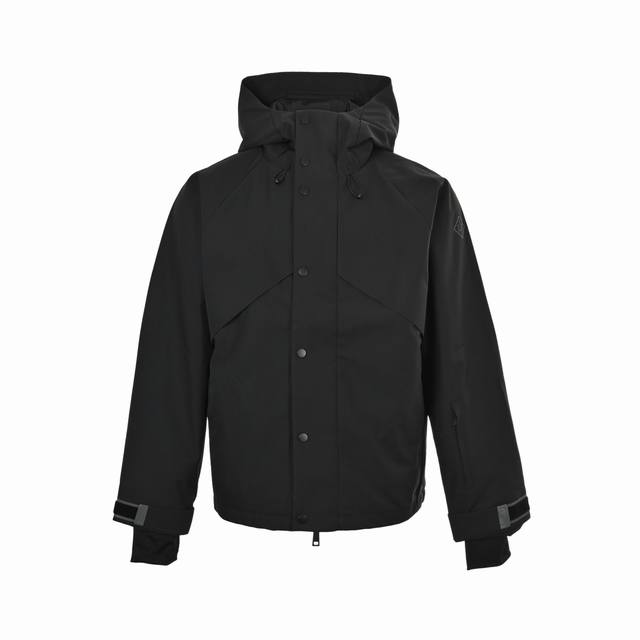 Loropiana Lp30Fw 科技防水纤维户外机能连帽棉衣 男士反光徽标印花插肩袖拉链棉服夹克外套！贸易公司渠道稀出，同步官网发售！在户外装备的世界里，一件