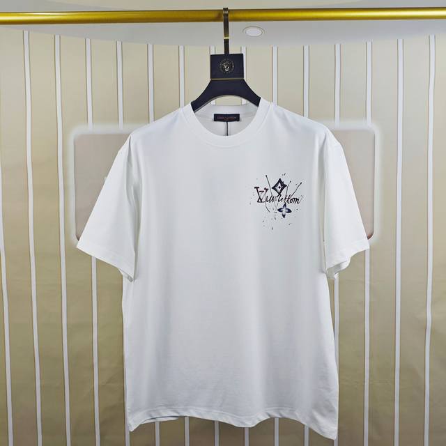 Lv 路易威登2025春夏新款原单男士圆领短袖速干T恤 专柜同步售卖 高端品质 高版本 Os版型阔版 爆款胸前后背印花Logo图案设计 定制进口双股100%纯棉