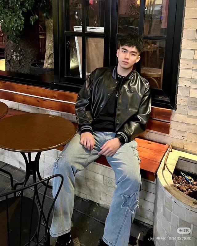 Kenzo立体刺绣虎头春秋夹克棒球服皮衣 三十万针立体刺绣，灭世暗黑虎头 尺码： M-Xxl M 胸围118肩宽53.5衣长69袖长59.3 推荐100-135