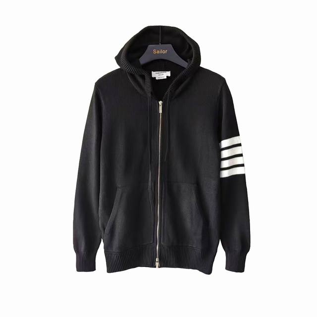 实拍细节图+尺码表 Thom Browne 汤姆布朗 .Tb四条杠后背帆船图案拉链毛衣 Tb帆船图案拉链开衫四条杠羊毛混纺毛衣 料子采用羊毛混纺 拉链采用Tb字