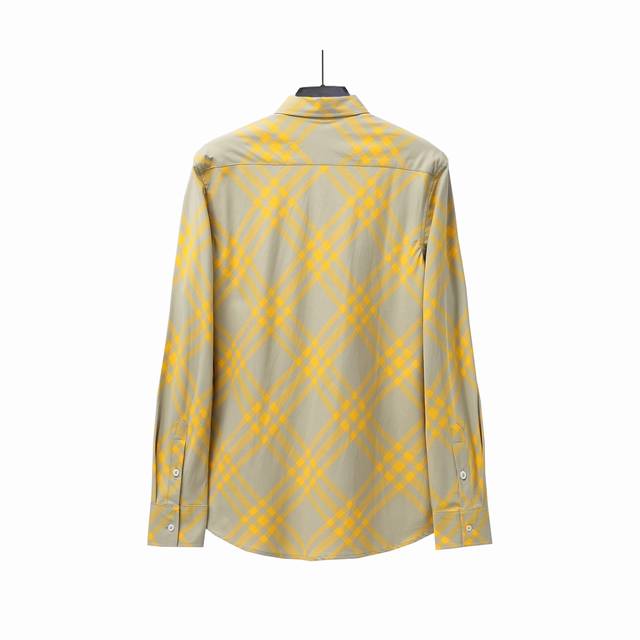 实拍细节图+尺码表 Burberry 巴宝莉 新款格子斜纹对格长袖条纹衬衫 面料采用100%纯棉格纹原版定制面料 面料属性舒适 透气 水感柔软 色织格纹纹路清晰