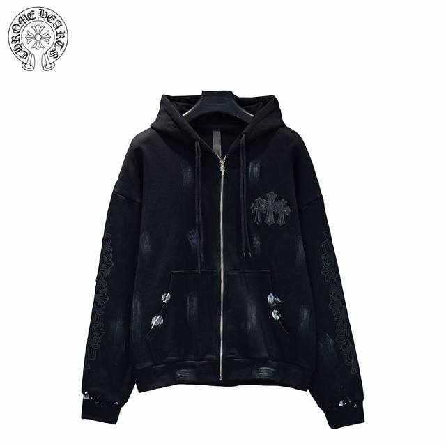 Chrome Hearts 克罗心 25Fw 重工做旧新款涂鸦拉链外套 采用订色订染毛圈纯棉卫衣面,500G双股双纱,手感舒适 进口针织针梳棉进行制作,厚度适中 Chrome Hearts 克罗心 25Fw 重工做旧新款涂鸦拉链外套 采用订色订染毛圈纯棉卫衣面,500G双股双纱,手感舒适 进口针织针梳棉进行制作,厚度适中