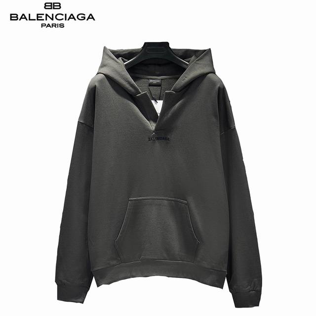 Balenciaga 巴黎世家 25Fw前后刺绣连帽卫衣 采用订色订染毛圈纯棉卫衣面，420G双股双纱，手感舒适 进口针织针梳棉进行制作，厚度适中，有垂感又有轮