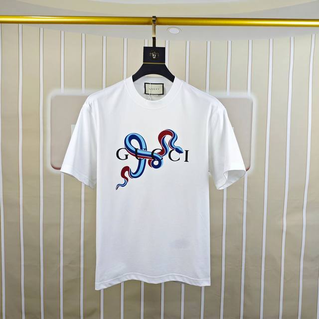 G*Cci 古奇 2025原单男士圆领短袖T恤 独家专供春夏新款 专柜同步售卖 高端品质 高版本 Os版型 时尚百搭爆款定制进口双股纯棉面料 胸前印胶印花字母L