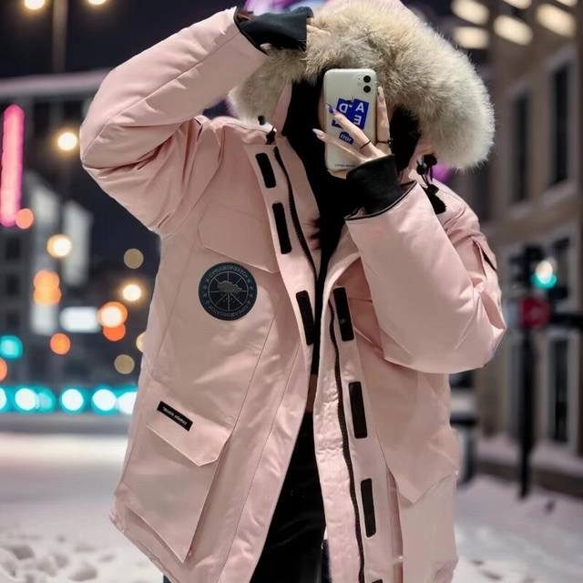 7999 Canada鹅 08款 Expedition 派克大衣 4660M 配色:黑色,米白色,粉 没有Xl Xxl ,,藏青色,石墨灰红标,石墨灰黑标!6色 7999 Canada鹅 08款 Expedition 派克大衣 4660M 配色:黑色,米白色,粉 没有Xl Xxl ,,藏青色,石墨灰红标,石墨灰黑标!6色