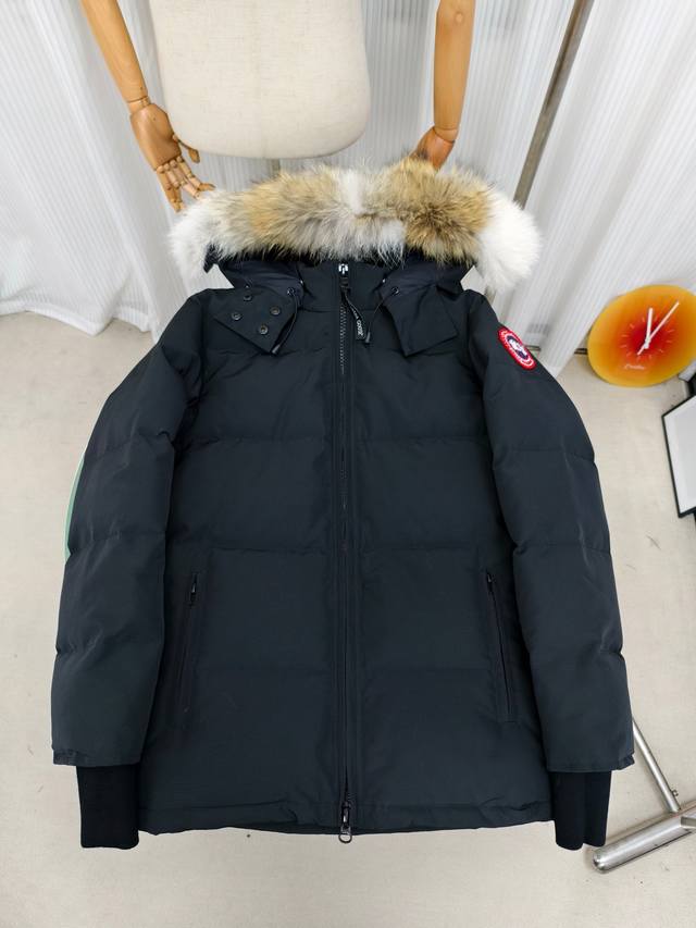 出厂价P 3804L 04款 女款 Canada Goose加拿大鹅Chelsea女士派克羽绒大衣 内里填充白鸭绒。保暖又舒适。可调节兜帽设计有高领和隐形按扣开