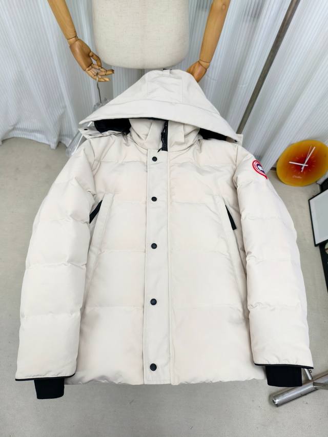 出厂价P 2048M款 新29款 高版本 Canada Goose 加拿大鹅Wndham 派克大衣 Wyndham 派克大衣是我们颇受欢迎的款式之一。可调节和可