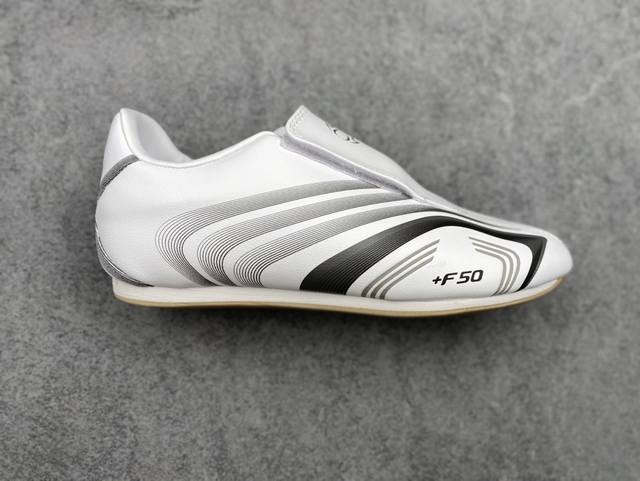 Nike P-6000 系列低帮复古老爹风休闲运动舒适慢跑鞋 购入原鞋原装纸板楦头开发 独家私模四层组合大底 市场唯一正确版本 良心定价 新配色陆续出货 进口三