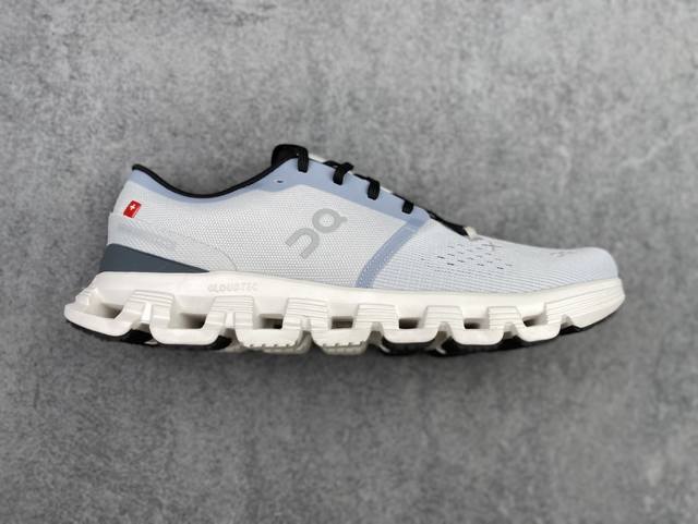 On昂跑 Cloud X 4 户外街头机能风跑步鞋 Cloud Hi Edge户外机能融合街头潮流 越界开启全新都市探索 Cloudtec专利科技鞋底搭载耐温耐