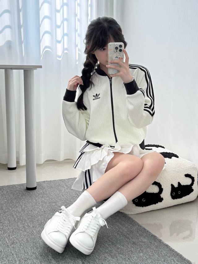 控 Adidas阿迪达斯25秋季新款三叶草女子针织运动宽松夹克外套Kc2650 Adidas Originals Track Top Ss25 Knit 品牌L