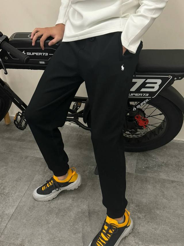 控 拉夫劳伦 Polo 2025春季经典刺绣毛圈纯色卫裤。 全市场最高端独家首发！线上实体热售爆款！刺绣休闲毛圈卫裤！ 上身极其柔软舒适！质感、耐洗度、耐用度都