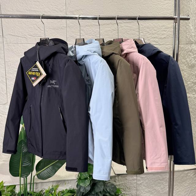 代购级 Arcteryx 始祖鸟Beta Lt男女户外三合一 羽绒服情侣款羽绒内胆双拉链硬壳冲锋衣 今年鸟家王炸款三合一羽绒内胆来了！一衣三穿！内胆带Logo轻