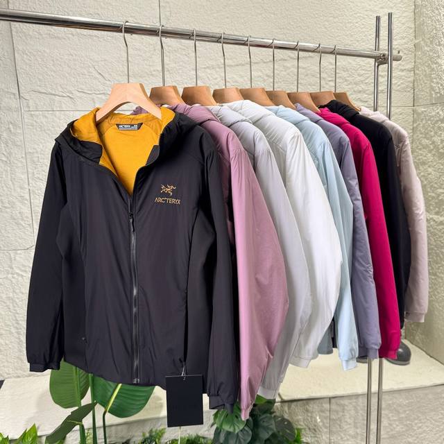 女款阿童木 Arc’Teryx 始祖鸟 Atom Atom系列 Hoody Logo女士刺绣棉服户外防水防风保暖连帽棉衣 女款羽绒棉服 贵有贵的道理,布料超级舒 女款阿童木 Arc’Teryx 始祖鸟 Atom Atom系列 Hoody Logo女士刺绣棉服户外防水防风保暖连帽棉衣 女款羽绒棉服 贵有贵的道理,布料超级舒