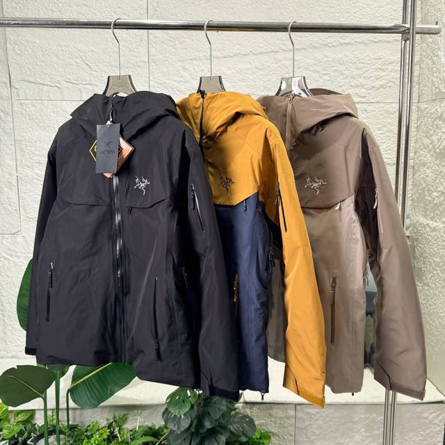 连帽小买菜 Arcteryx 始祖鸟Macai Jacket男女款连帽小买菜滑雪服羽绒服外套情侣款保暖冲锋衣 这款鸟家羽绒服俗称‘’买菜‘’ 本年度最具代表性的