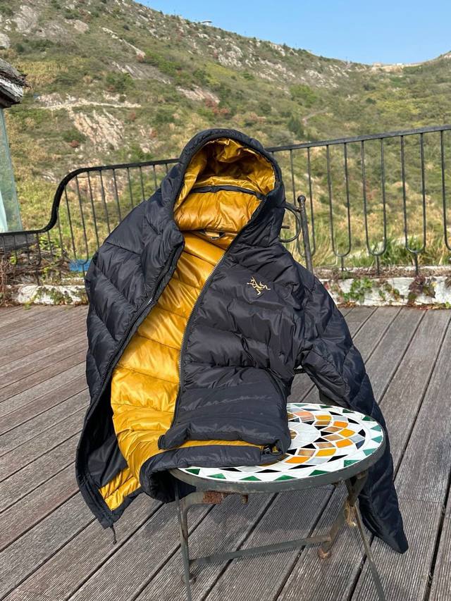 Arc'teryx Thorium 始祖鸟黑金羽绒服男女款连帽外套 Ar 金标刺绣 原版购入 顶级复刻 原版一致盒式白鹅绒填充 不臃肿 科技与技术结合 轻薄又保