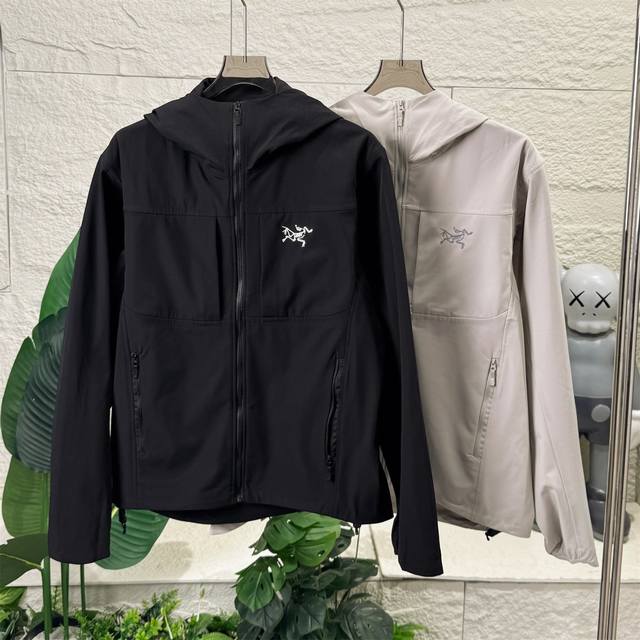 福利款 Arcteryx 始祖鸟Gamma Mx Hoody全压胶纯色保暖软壳连帽冲锋衣外套 男女同款 原版一比一定织定染Gore-Tex复合加绒科技面料。原版