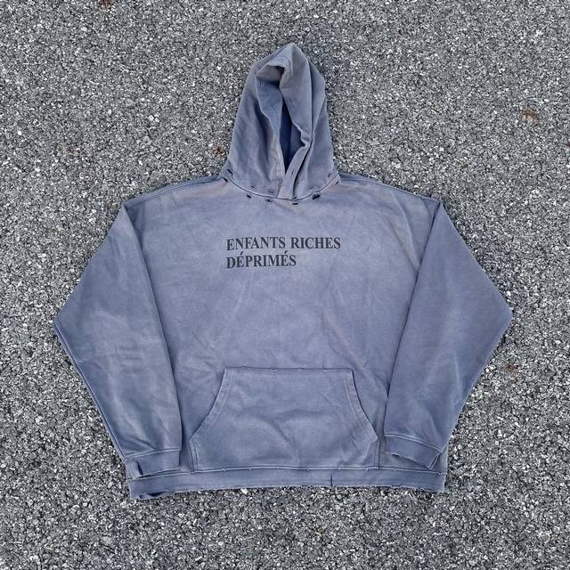 款号E30 实拍 今年穿富二代一定会暴富 白敬亭同款 Enfants Riches Deprimes 忧郁的富二代基础标语虫洞破坏喷马骝渐变款短宽版型帽衫 面料