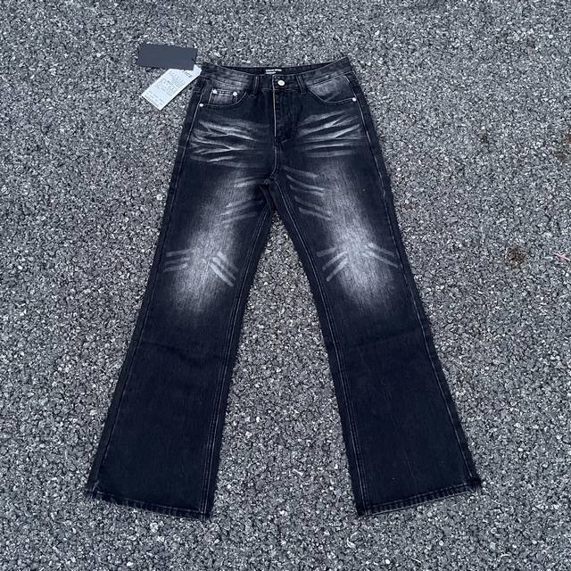 款号E20 今年穿富二代一定会暴富 Enfants Riches Deprimes Erd忧郁的富二代24Ss破洞做旧爆裂纹水洗黑宽松直筒牛仔裤 尺码28-36