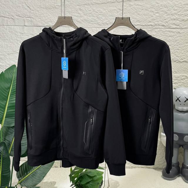 Fila 斐乐男女运动休闲软壳外套情侣款连帽卫衣秋冬季新款 颜色：黑色 尺码：M L Xl 2Xl 3Xl M L Xl Xxl 3Xl 衣长： 68 70 7