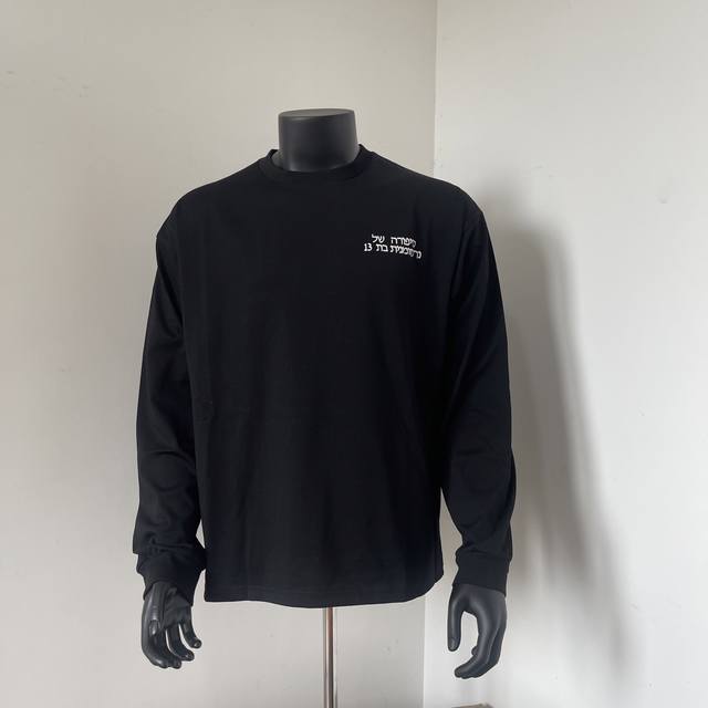 款号820 实拍 今年穿富二代一定会暴富 Enfants Riches Deprimes 忧郁的富二代人像女孩长袖 面料采用定织260G32支双股双纱纯棉 结构