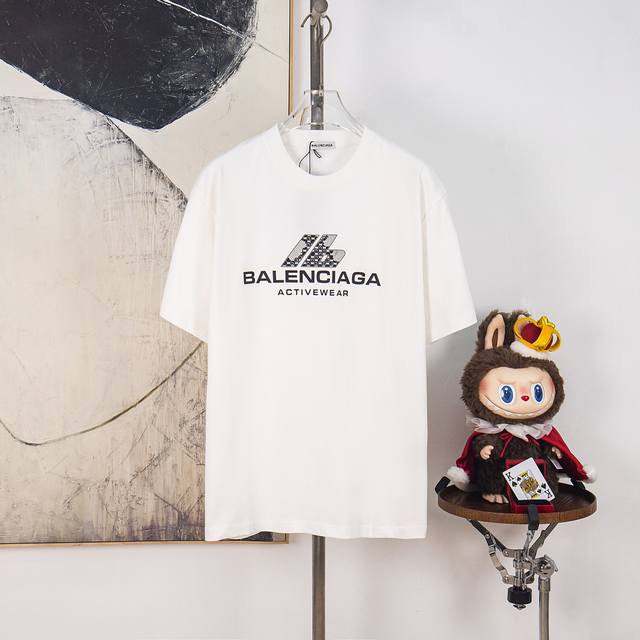 Zp版本［独家供应］ Balenciaga 巴黎世家 300克圆领短袖T恤 品牌经典 凹凸 钻 胶印 立体 字母Logo压花工艺 官方同步 高版本 高品质 时尚