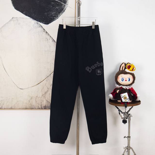 Zp版本［独家供应］ 巴宝莉 Bbr2025年早秋 新款 针织毛圈长裤 休闲简单设计款式 弹力松紧带腰围 品牌字母Logo刺绣 搭配经典战马标识 内里同色系抽绳