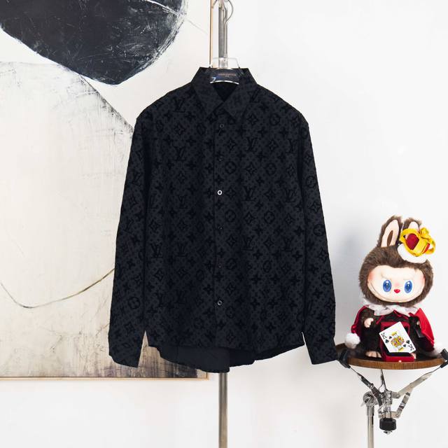 Zp版本［独家供应］ Louis Vuitton 24Ss植绒字母满印格纹满印提花衬衫外套男女款 驴家今年最火的衬衫之一啦，做工非常复杂，面料全部定制，还原Zp