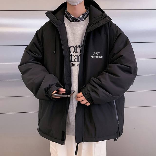 Arc'teryx 始祖鸟限定羽绒棉服登山服，工装连帽棉衣，男女同款，独家爆款，冬季衣橱必备的一款人气棉衣， 上身超级好看！ 纯天然手塞羽绒棉填充，每个部分充棉