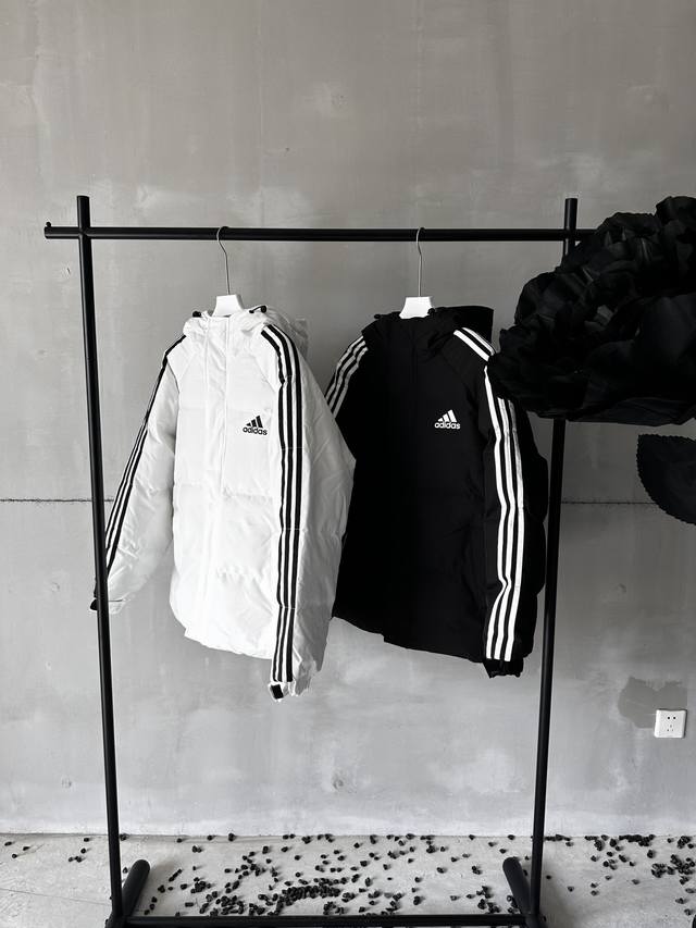 上新 Adidas 阿迪达斯专柜经典款三条杠羽绒棉服面包服，三色可选，男女同款，专柜长青百搭款，情侣款面包服，经典百搭永不过时系列绝佳冬季穿搭必备单品 寒冬一定