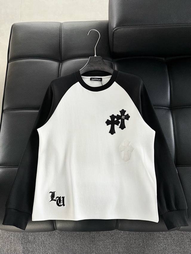 Chromehearts 克罗心圆领插肩袖 追求品质绝对保证质量!使用双面棉面料,纹路清晰可见,质感柔软细腻光滑,定制拼皮工艺,垂感十足!做工精细,肩部线条流畅  Chromehearts 克罗心圆领插肩袖 追求品质绝对保证质量!使用双面棉面料,纹路清晰可见,质感柔软细腻光滑,定制拼皮工艺,垂感十足!做工精细,肩部线条流畅