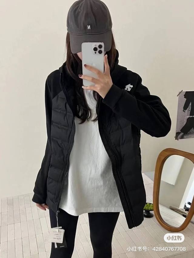 模特迪桑特轻薄款24秋冬新款!90%新国标白鸭绒!男士时尚休闲百搭拼接连帽羽绒服! 1太赞啦!全新升级板!观网门店同步!90%新国标白鸭绒填充!优质大朵绒!防风  模特迪桑特轻薄款24秋冬新款!90%新国标白鸭绒!男士时尚休闲百搭拼接连帽羽绒服! 1太赞啦!全新升级板!观网门店同步!90%新国标白鸭绒填充!优质大朵绒!防风