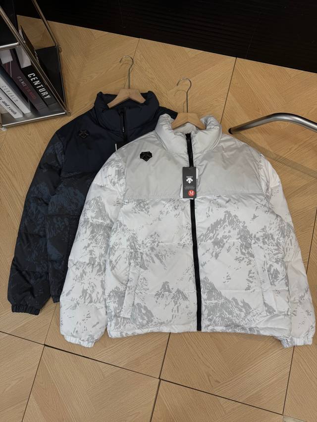 真羽绒 包检测 过安检 高版本 Descente迪桑特25年新款雪山羽绒服石墨烯内里 全新升级25新款顶级石墨烯版本，此款里布后片为石墨烯面料，具有抗静电，防紫