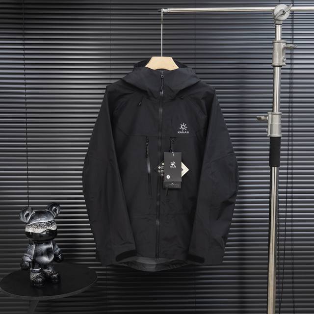 顶级版本 区别通货 款式：凯乐石Kailas Mont-X-Pro 系列 运动户外全天候硬壳专业防水防风透气登山冲锋衣外套 颜色：图片色 尺码：S-Xxl 面料