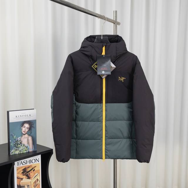 Sv 鹅绒服 Thorium Sv系列 连帽拉链长袖羽绒服 男女同款派克服新款风帽和肩膀采用的是2L的Gore-Tex，在雨雪天气性能会更出色。保暖性毋庸置疑，