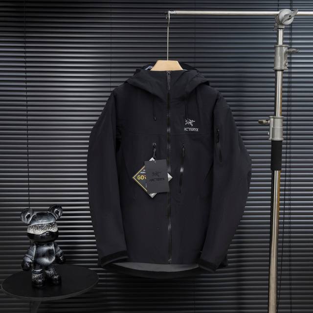 顶级版本Arcteryx始祖鸟 Alpha系列 Sv 第7代 Gore-Tex Pro 刺绣Logo图案休闲运动连帽拉链硬壳冲锋衣滑雪服破晓蓝 货号：X0000