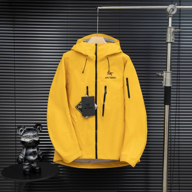 顶级版本Arcteryx始祖鸟 Alpha系列 Sv 第7代 Gore-Tex Pro 刺绣Logo图案休闲运动连帽拉链硬壳冲锋衣滑雪服破晓蓝 货号：X0000