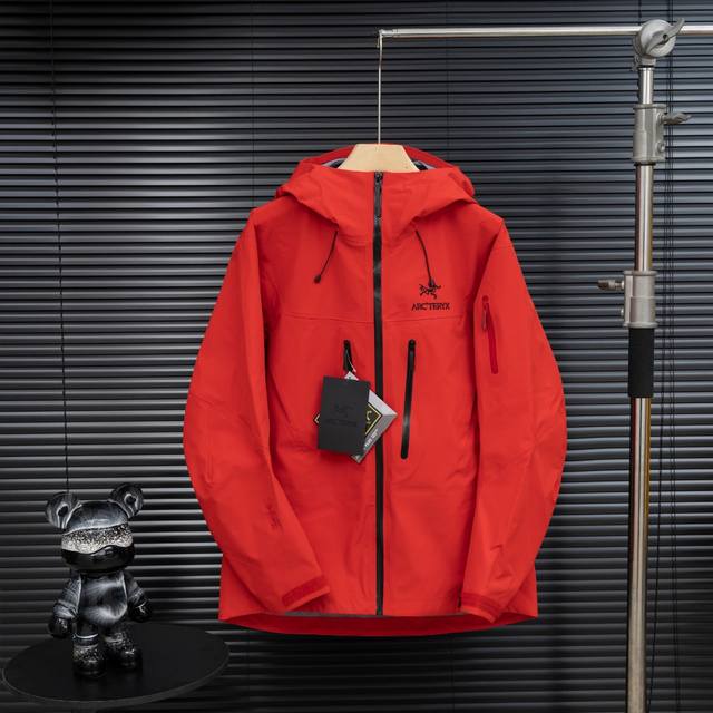 顶级版本Arcteryx始祖鸟 Alpha系列 Sv 第7代 Gore-Tex Pro 刺绣Logo图案休闲运动连帽拉链硬壳冲锋衣滑雪服破晓蓝 货号：X0000