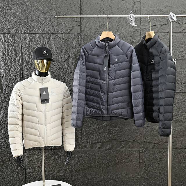 供 控 凯乐石立领轻薄纯色羽绒服重磅推荐！ 100%锦纶双面防钻绒高科技面料，90%白鸭绒，上身很轻保暖性好，版型个人实在是太喜欢了，纯色系列简直是人见人爱，不