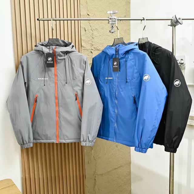 供 控 Mammut猛犸象撞色拉链机能复古轻量化保暖棉服户外多功能防风防泼水轻量化P棉 男女同款 猛犸象柜 同款在售2998功能性面料防水透气耐磨保暖， 直下摆