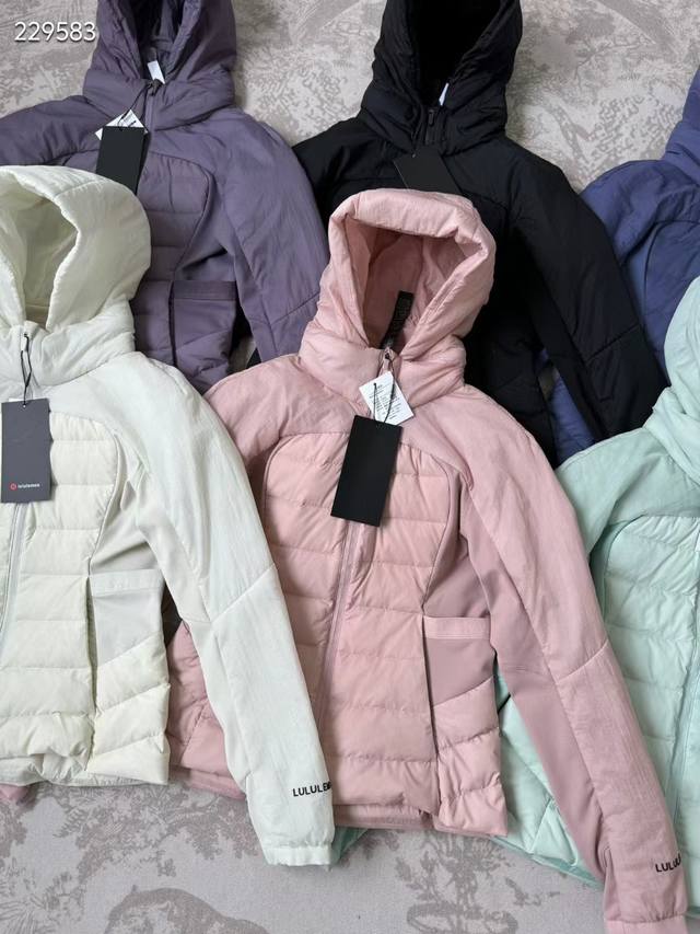 供 控 新款首发 Downforitall 露露欧阳娜娜官网同款女士修身90绒羽绒服 代购级随意对比 看准填充物90白鸭绒 ～大码充绒量达到50G！上身轻便暖和