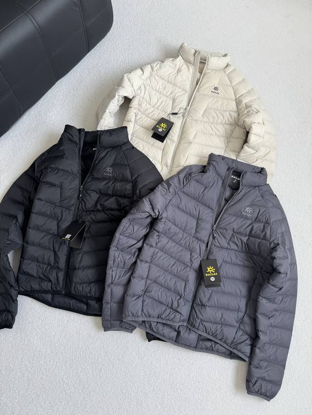 供 控 Kailas 凯乐石25秋冬新款！90%白鸭绒！男士轻量保暖户外运动徒步B1318爬山立领羽绒服！掌柜力荐！观网门店同步有售！品相一级棒！内填充90%白